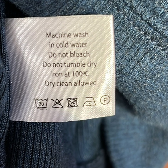 Roller Rabbit Top - Picture 6 of 6